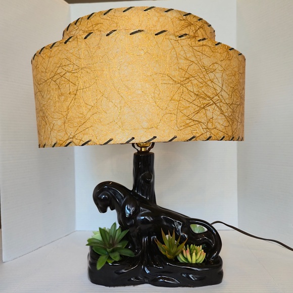 Vintage Other - Vintage 1950 Black Panther TV Lamp Planter w MCM
Double‑Tier Fiberglass Shade